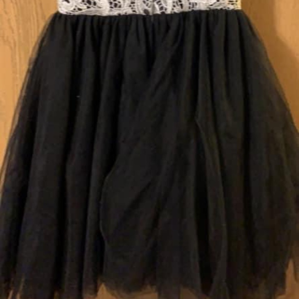 Dress - Picture 4 of 5